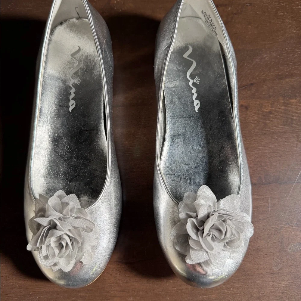 Nina Silver Glitter Girls Flats with Floral Detail - worn once